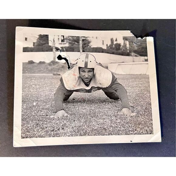 Vintage MID CENTURY MILITARY MEN Cross Dresser Gay Handsome Beefcake B/W Photos - Picture 8 of 11